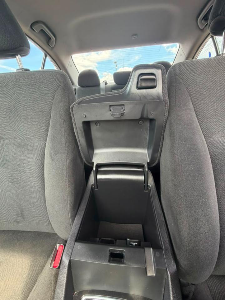 Honda Accord LX Sedan 6-Spd MT 2013