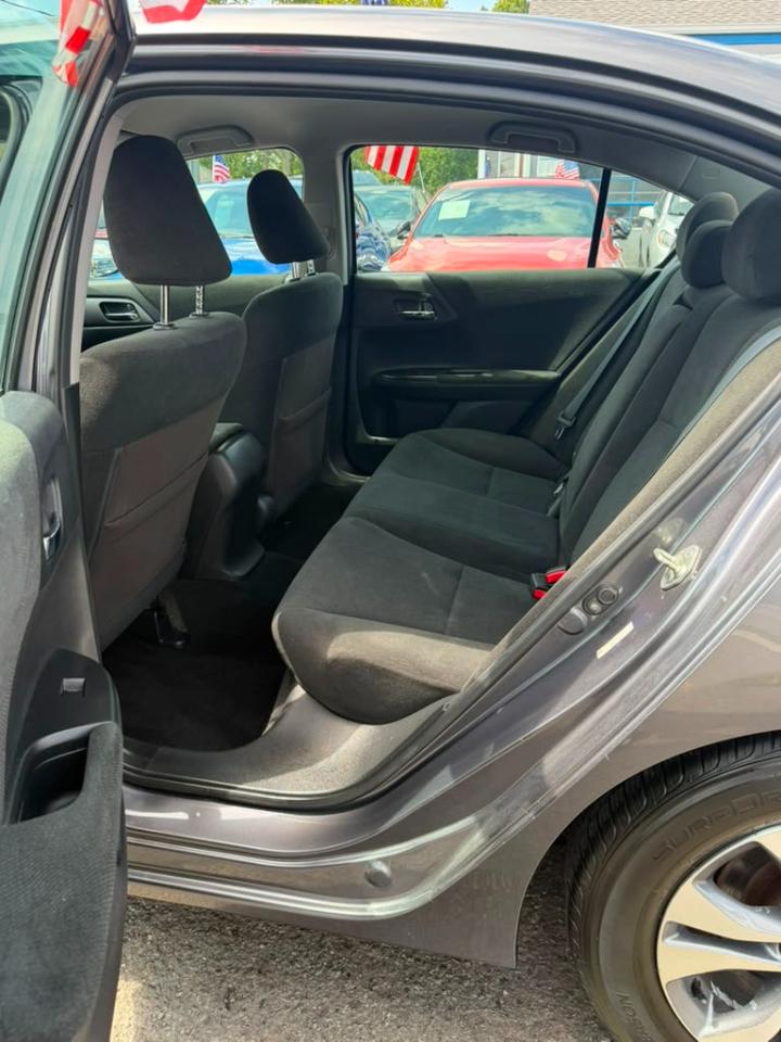 Honda Accord LX Sedan 6-Spd MT 2013
