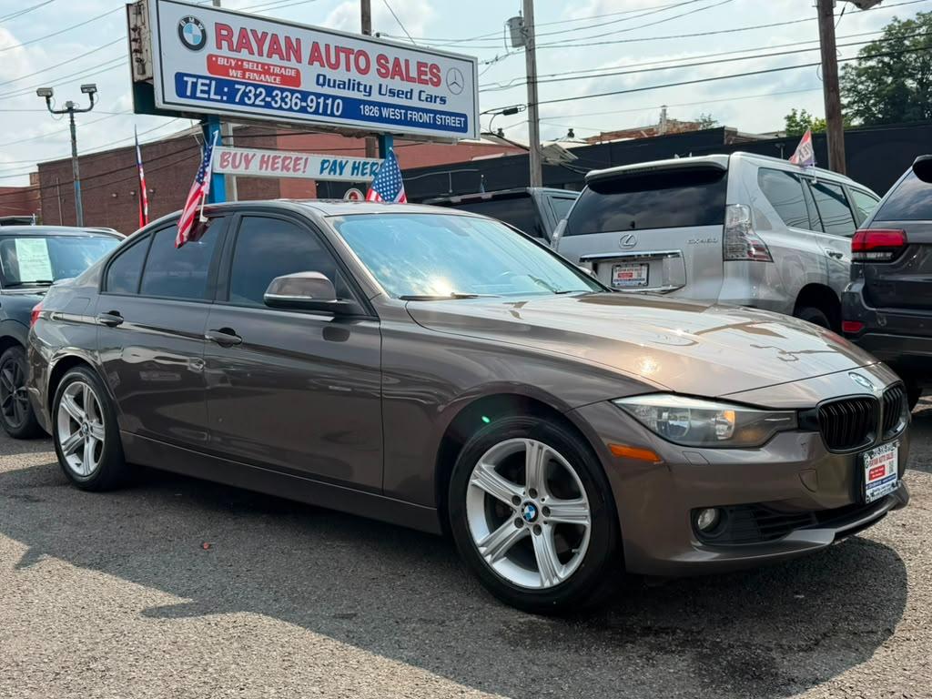 BMW 3-Series 328i xDrive Sedan - SULEV 2013