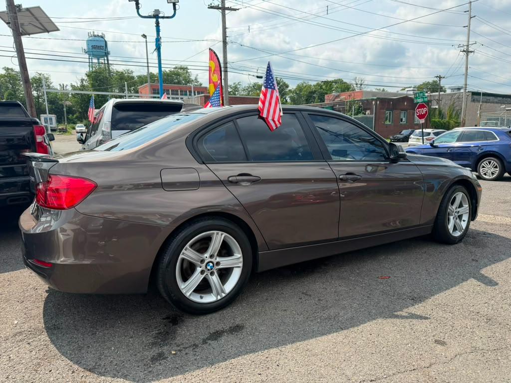 BMW 3-Series 328i xDrive Sedan - SULEV 2013