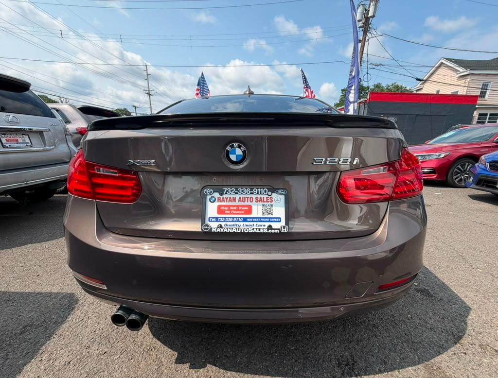 BMW 3-Series 328i xDrive Sedan - SULEV 2013