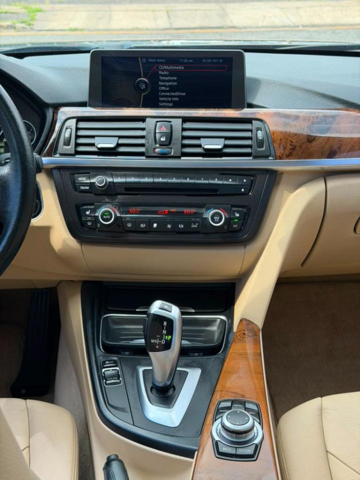 BMW 3-Series 328i xDrive Sedan - SULEV 2013