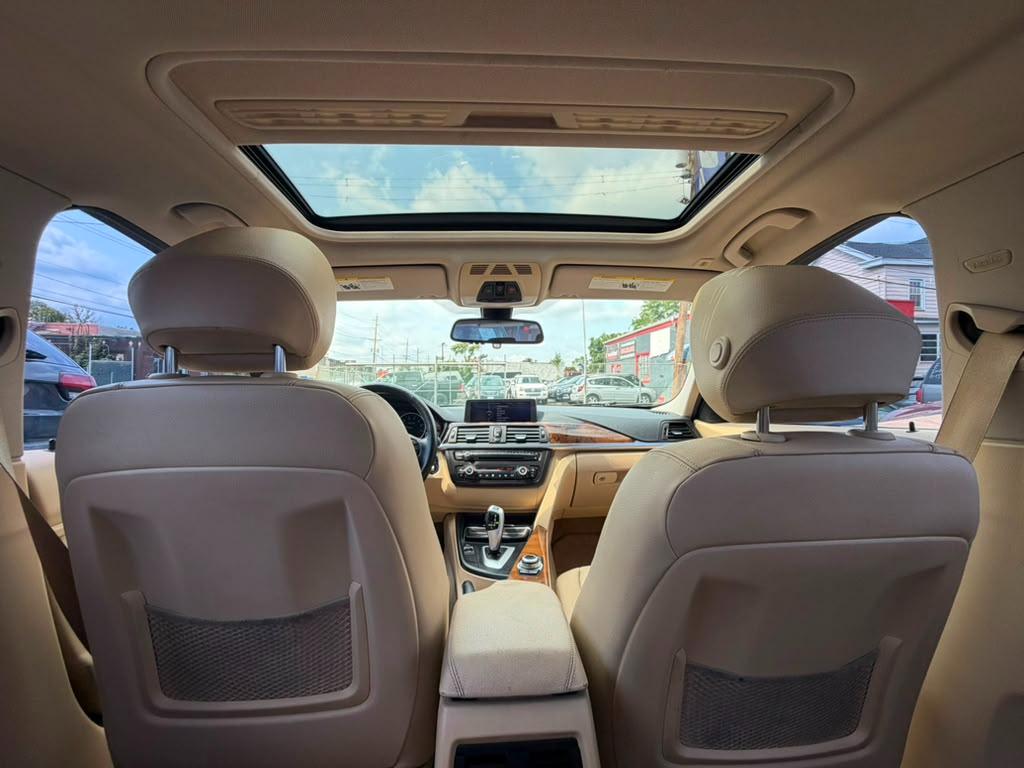 BMW 3-Series 328i xDrive Sedan - SULEV 2013