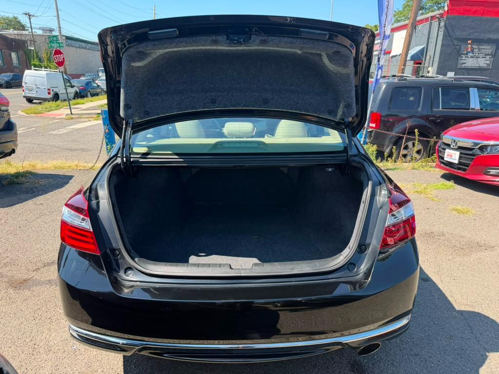 Honda Accord LX Sedan CVT 2016