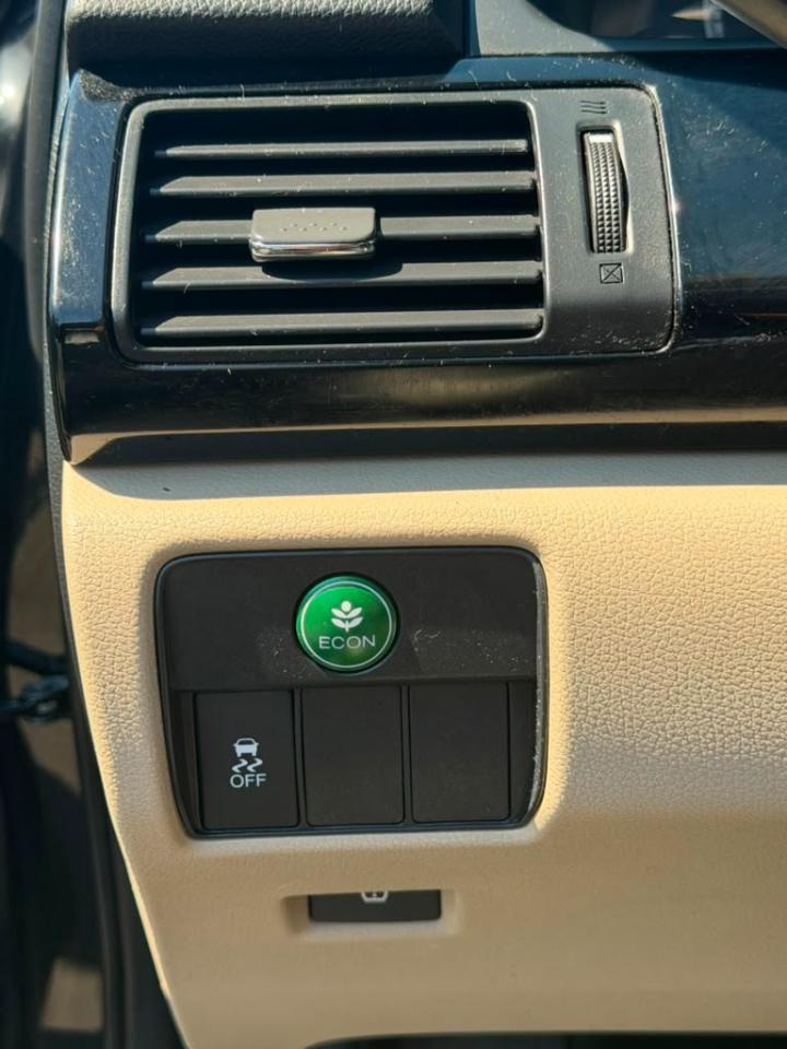 Honda Accord LX Sedan CVT 2016