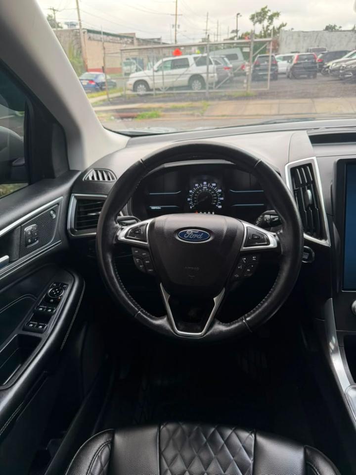 Ford Edge Titanium 2023