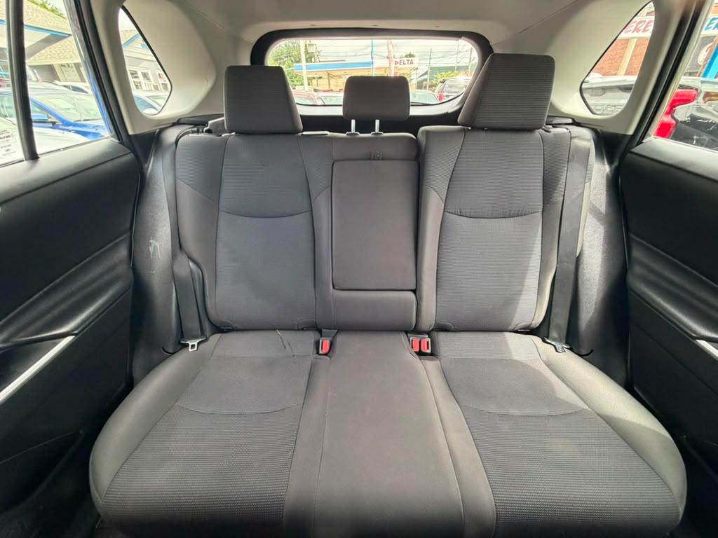 Toyota RAV4 LE AWD 2022