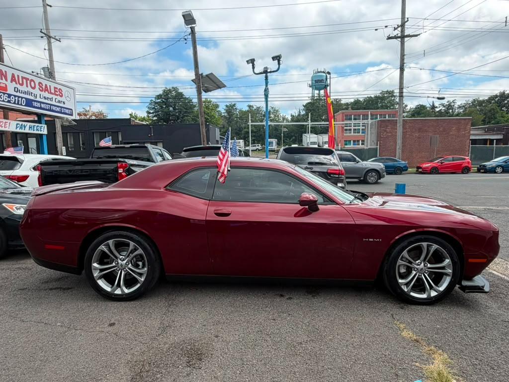Dodge Challenger R/T 2021