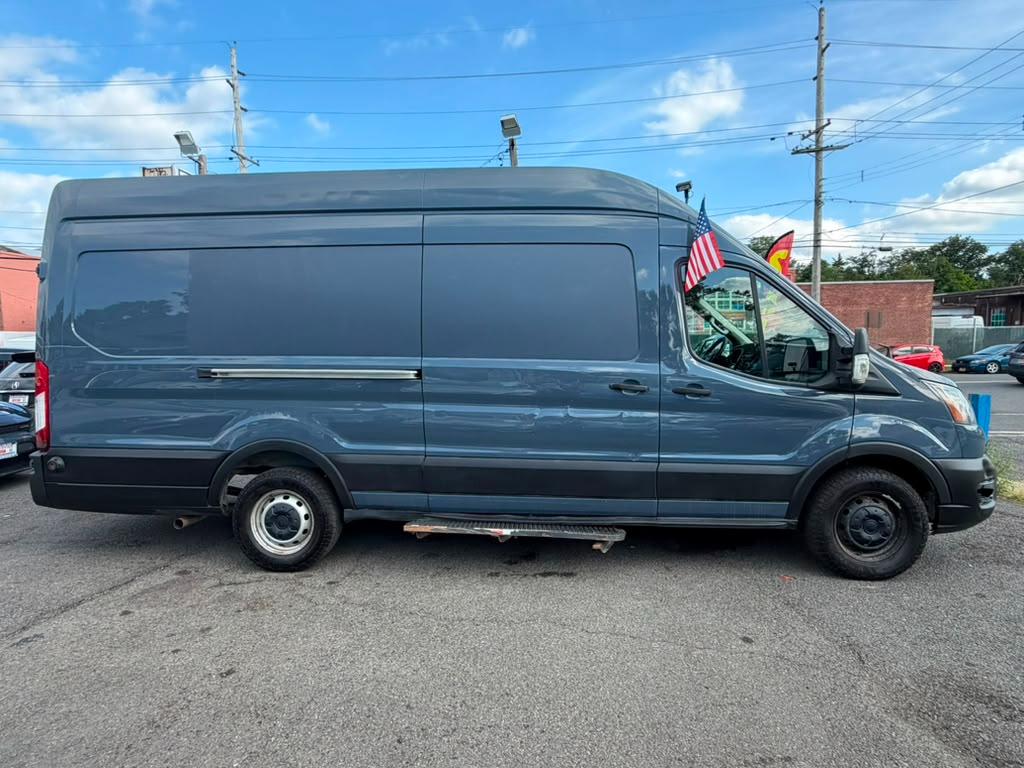 Ford Transit 250 Van High Roof w/Sliding Pass. 148-in. WB EL 2021