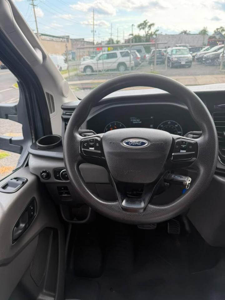 Ford Transit 250 Van High Roof w/Sliding Pass. 148-in. WB EL 2021