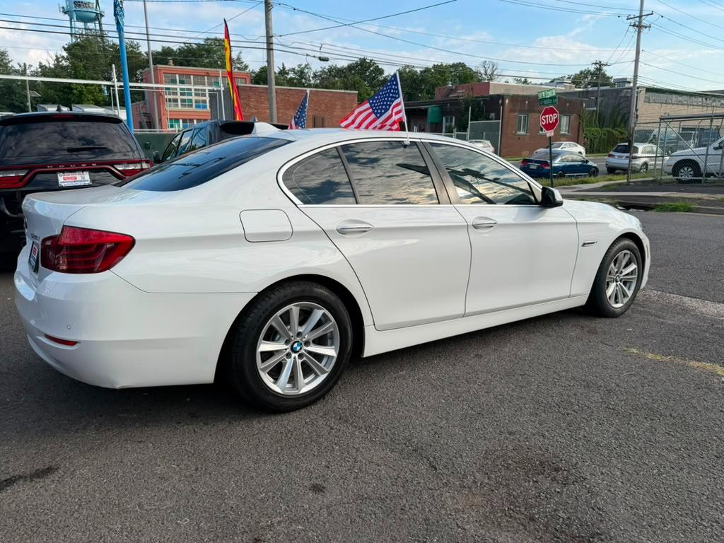 BMW 5-Series 528i xDrive 2014