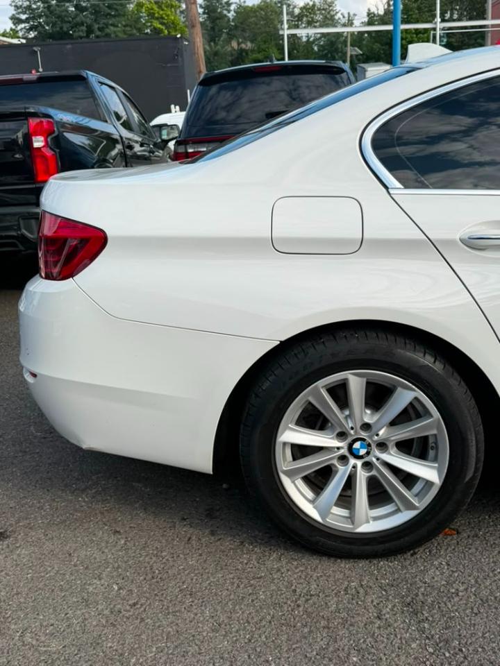 BMW 5-Series 528i xDrive 2014