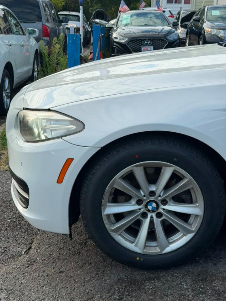 BMW 5-Series 528i xDrive 2014