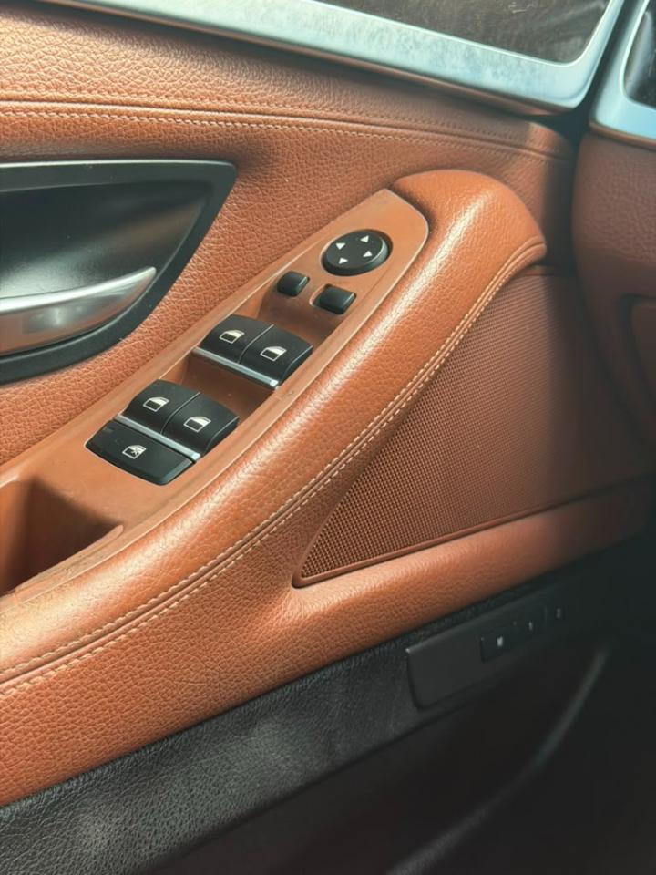 BMW 5-Series 528i xDrive 2014