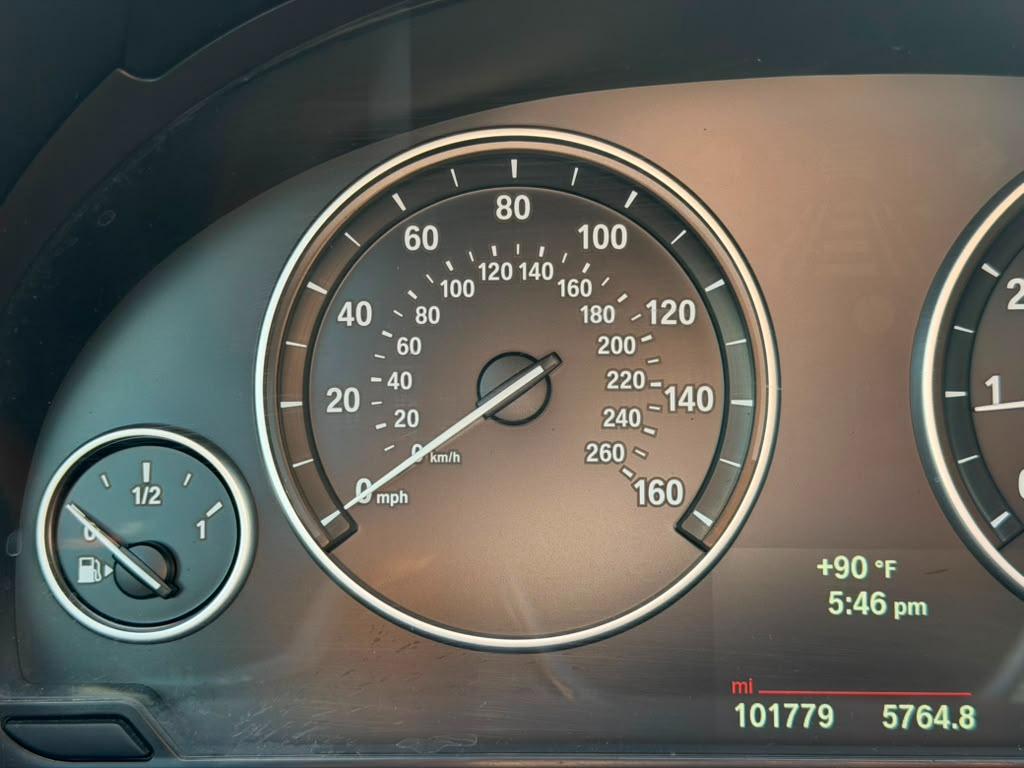 BMW 5-Series 528i xDrive 2014