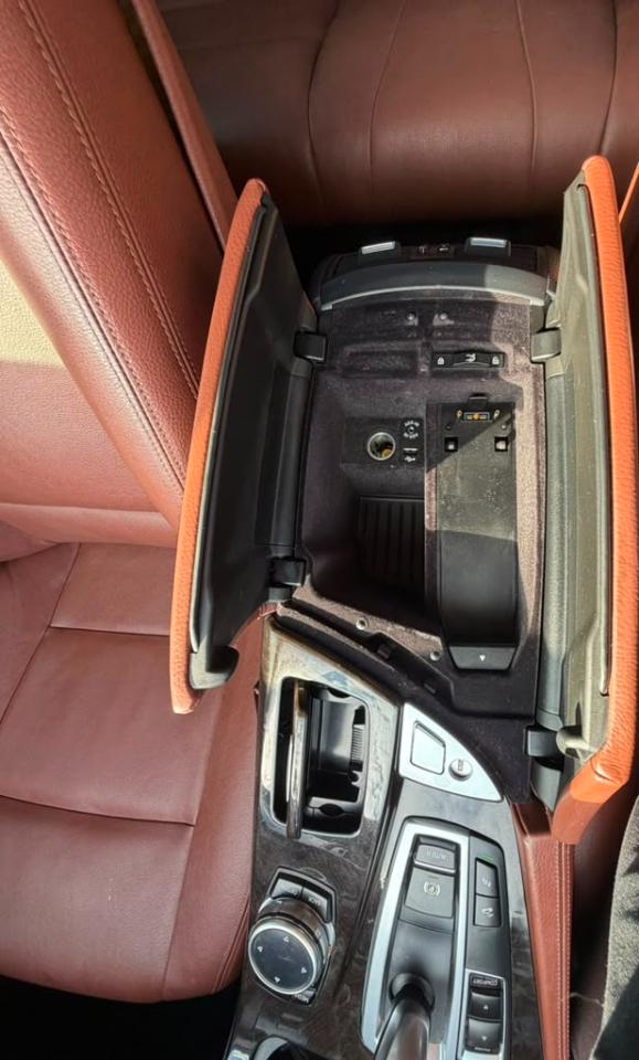 BMW 5-Series 528i xDrive 2014
