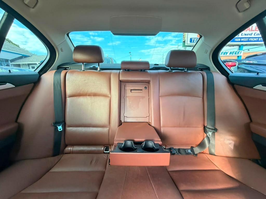 BMW 5-Series 528i xDrive 2014