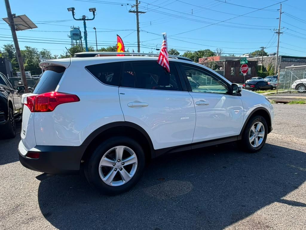 Toyota RAV4 XLE AWD 2014