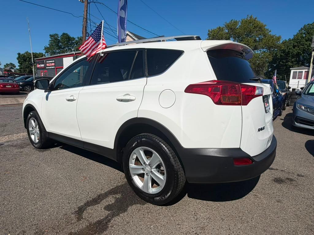 Toyota RAV4 XLE AWD 2014
