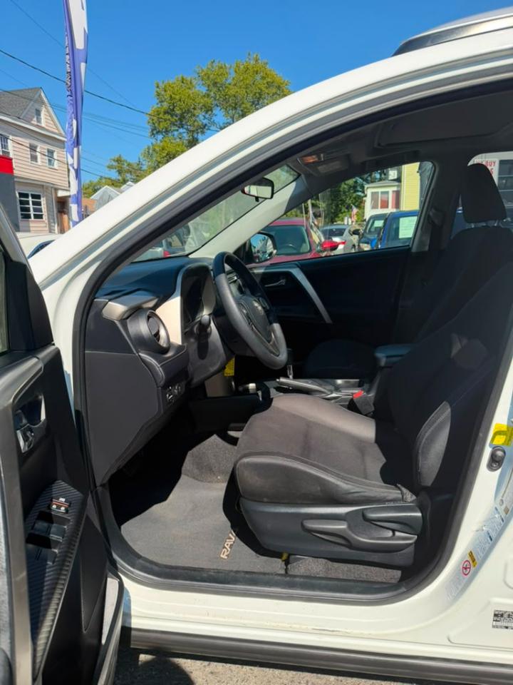 Toyota RAV4 XLE AWD 2014