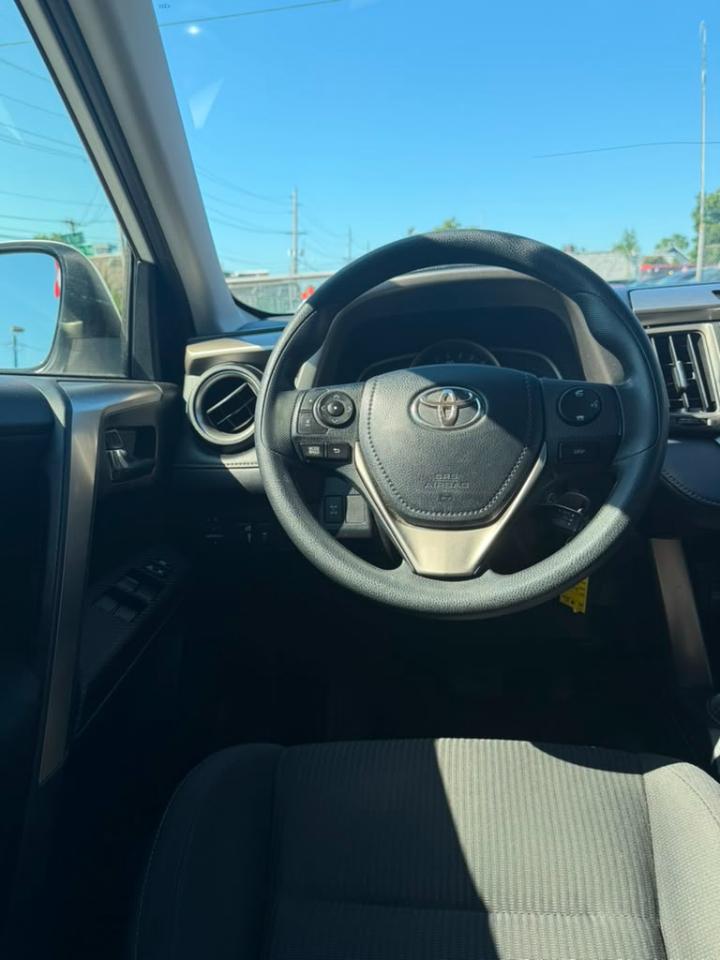 Toyota RAV4 XLE AWD 2014