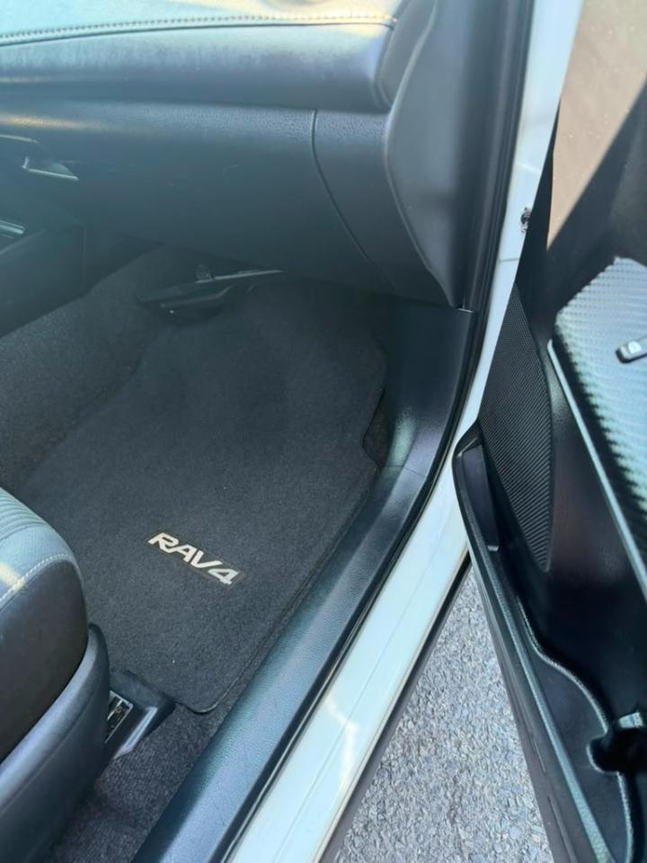 Toyota RAV4 XLE AWD 2014