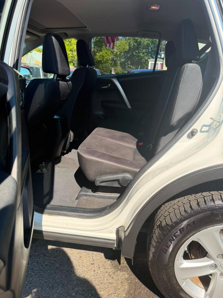 Toyota RAV4 XLE AWD 2014