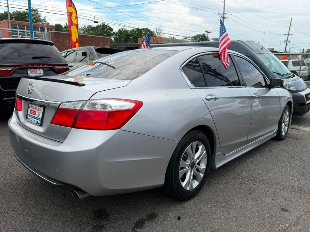 Honda Accord LX Sedan 6-Spd MT 2015