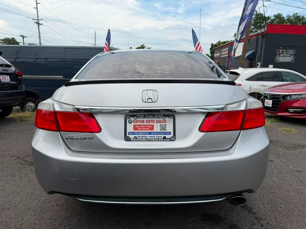 Honda Accord LX Sedan 6-Spd MT 2015