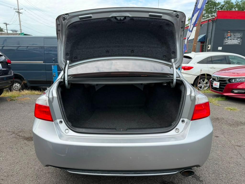 Honda Accord LX Sedan 6-Spd MT 2015