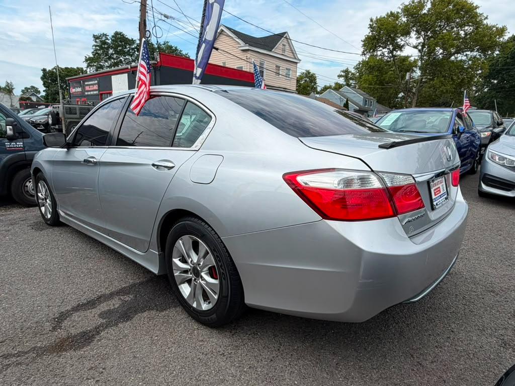 Honda Accord LX Sedan 6-Spd MT 2015