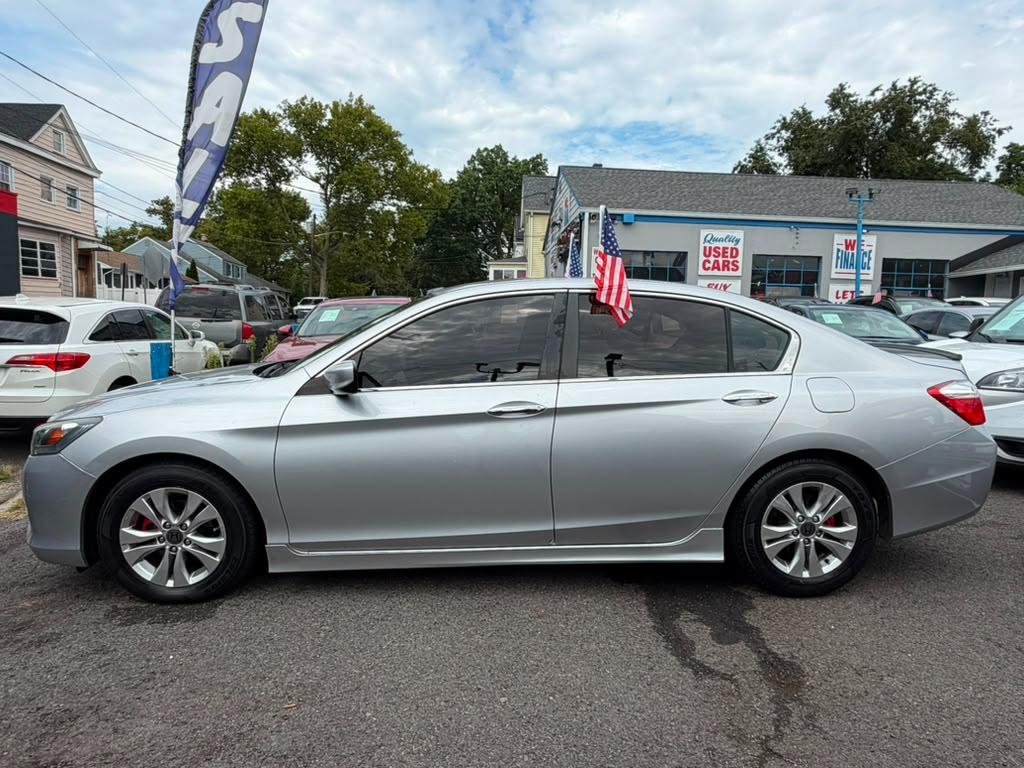 Honda Accord LX Sedan 6-Spd MT 2015