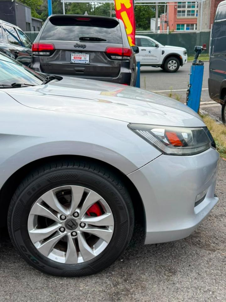 Honda Accord LX Sedan 6-Spd MT 2015