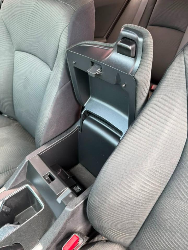 Honda Accord LX Sedan 6-Spd MT 2015