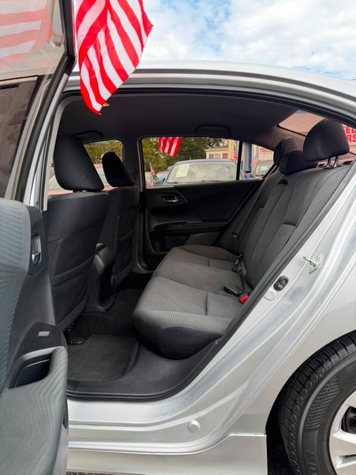 Honda Accord LX Sedan 6-Spd MT 2015