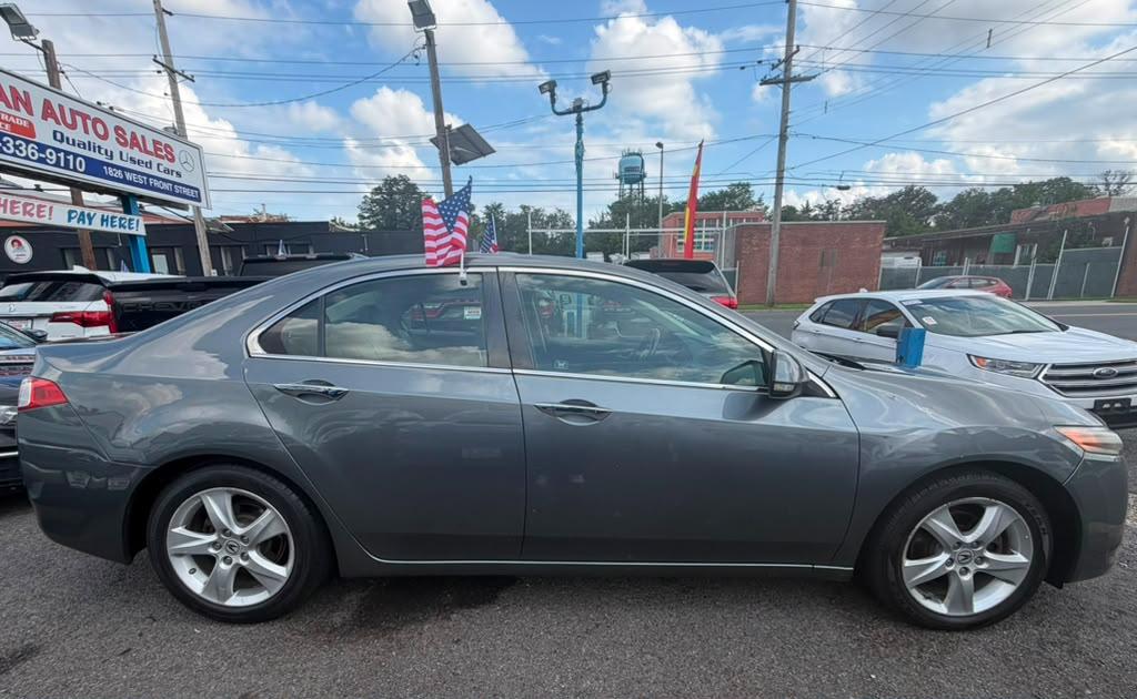 Acura TSX 5-speed AT 2010
