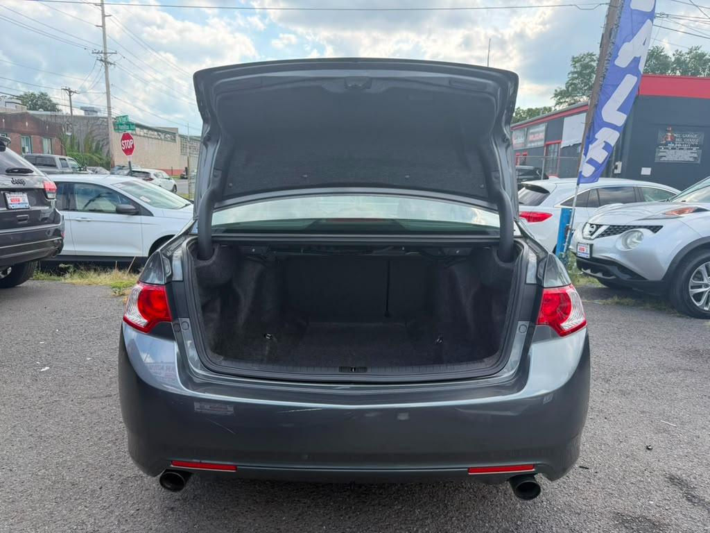 Acura TSX 5-speed AT 2010