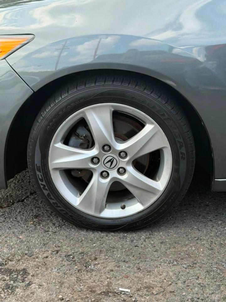 Acura TSX 5-speed AT 2010