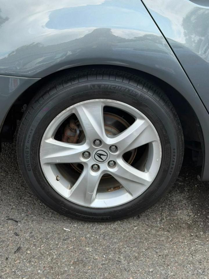 Acura TSX 5-speed AT 2010