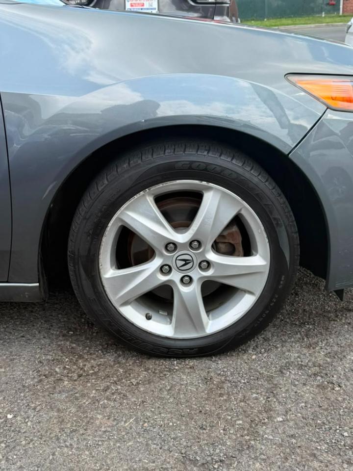 Acura TSX 5-speed AT 2010