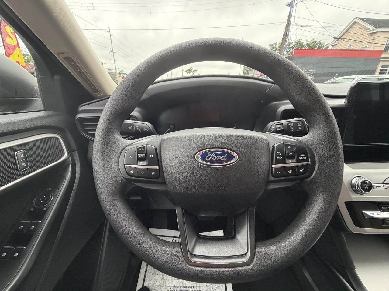Ford Explorer  2022