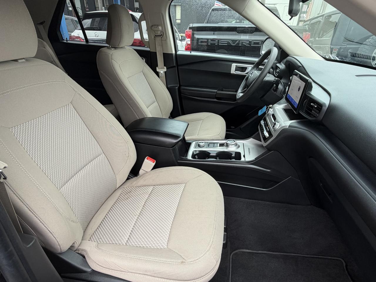 Ford Explorer  2022