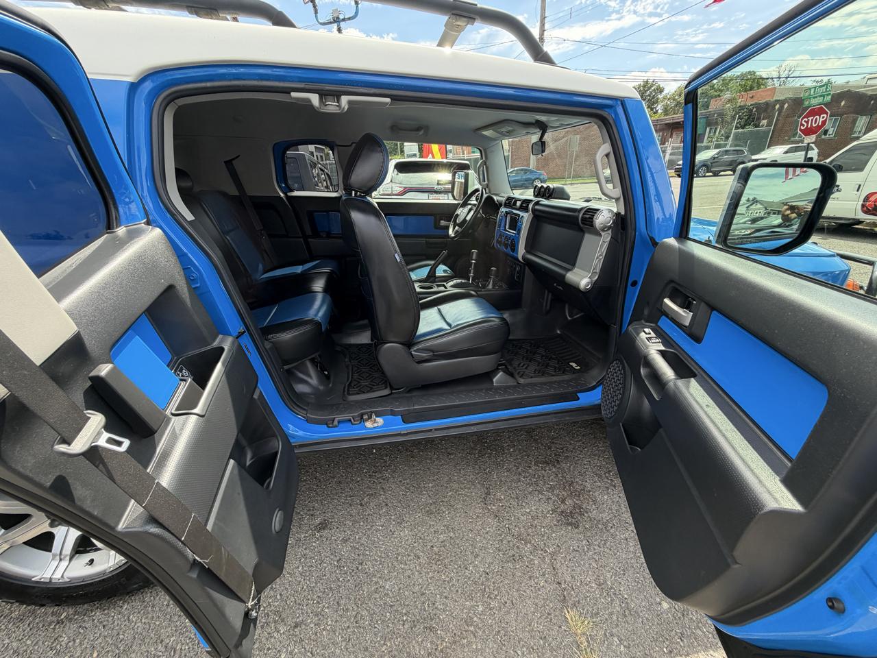 Toyota FJ Cruiser 4WD AT 2007