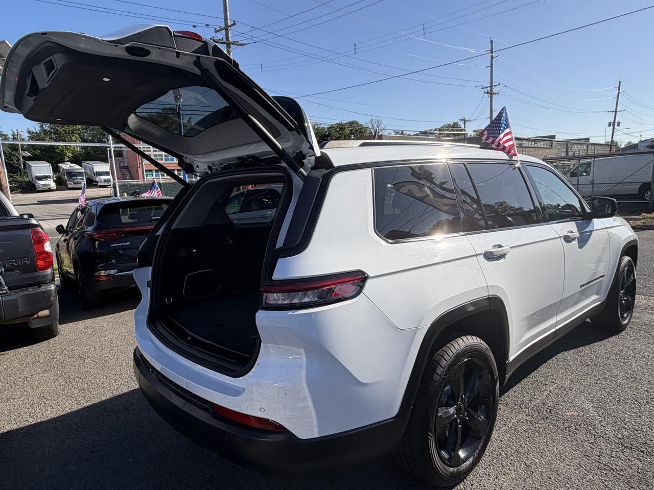 Jeep Grand Cherokee L Limited 4WD 2022