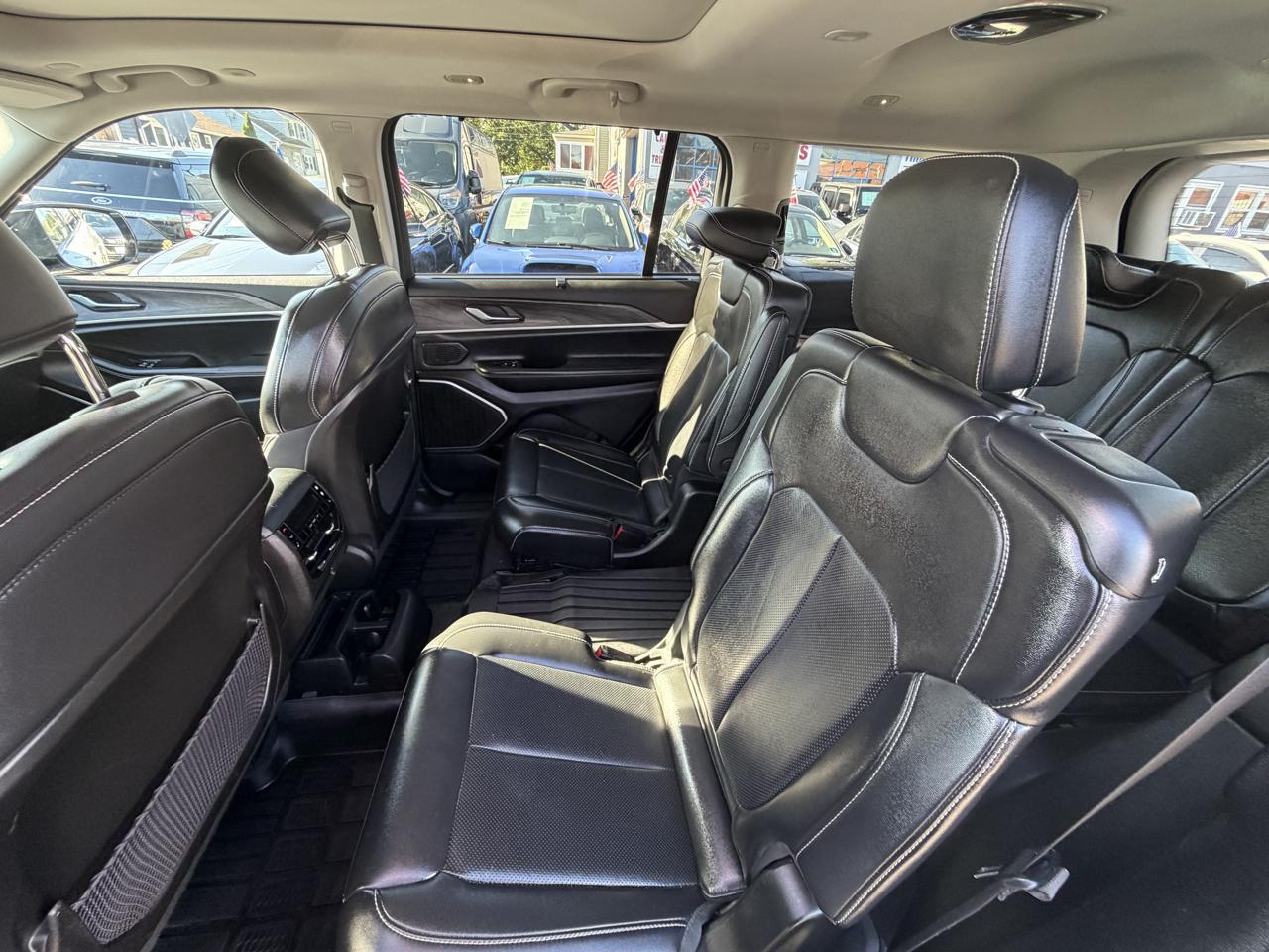Jeep Grand Cherokee L Limited 4WD 2022