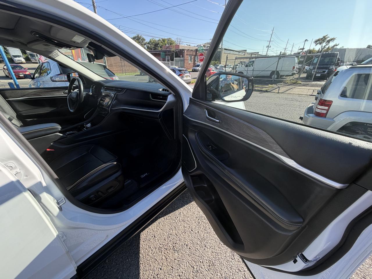 Jeep Grand Cherokee L Limited 4WD 2022