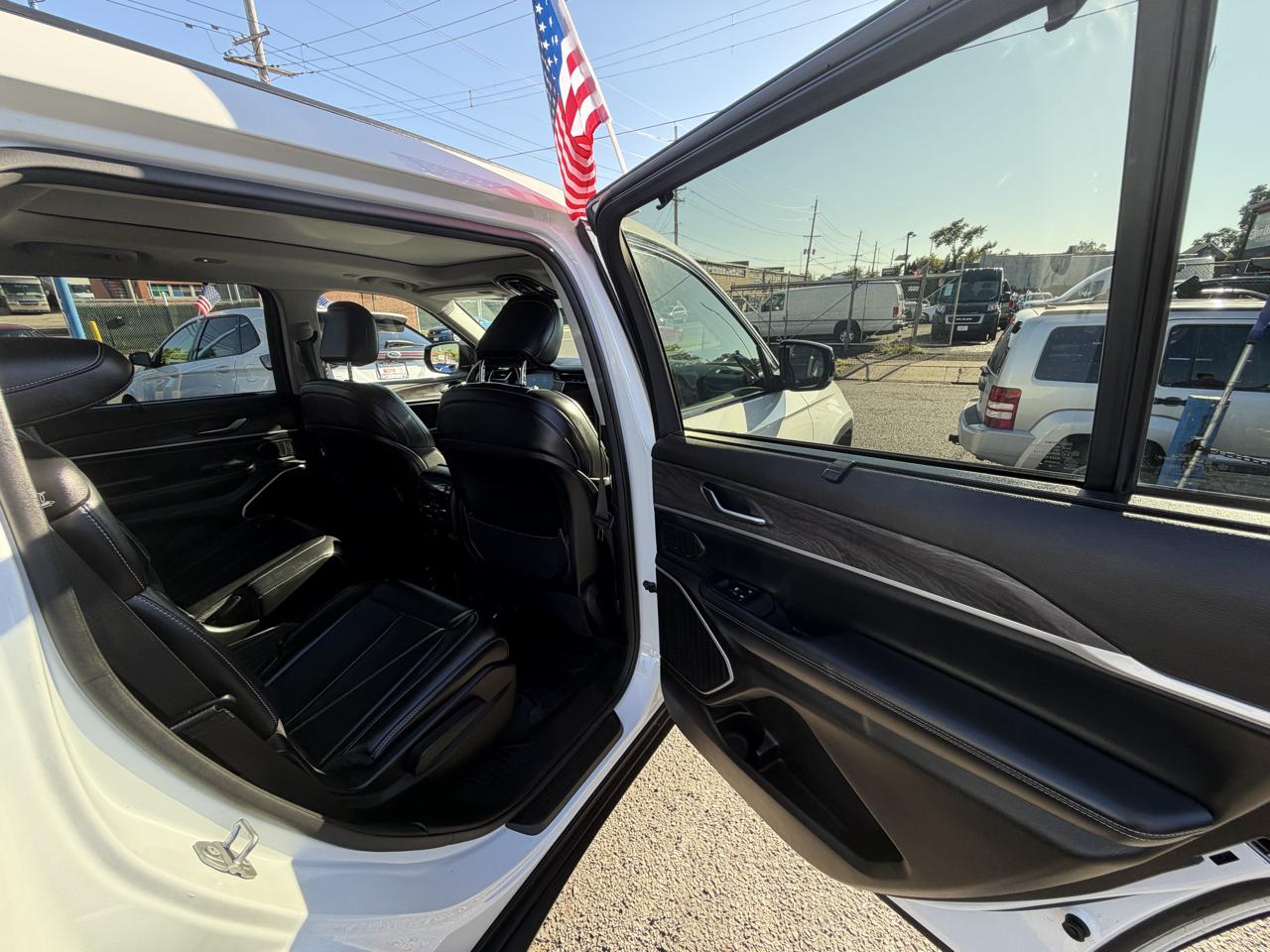Jeep Grand Cherokee L Limited 4WD 2022