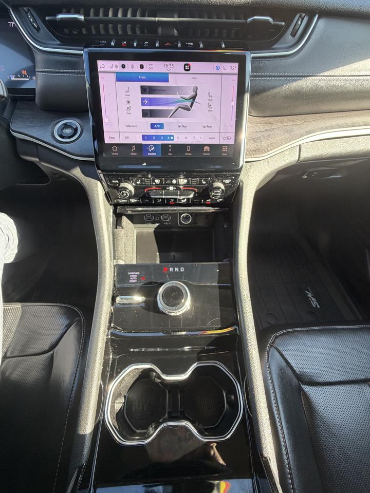 Jeep Grand Cherokee L Limited 4WD 2022