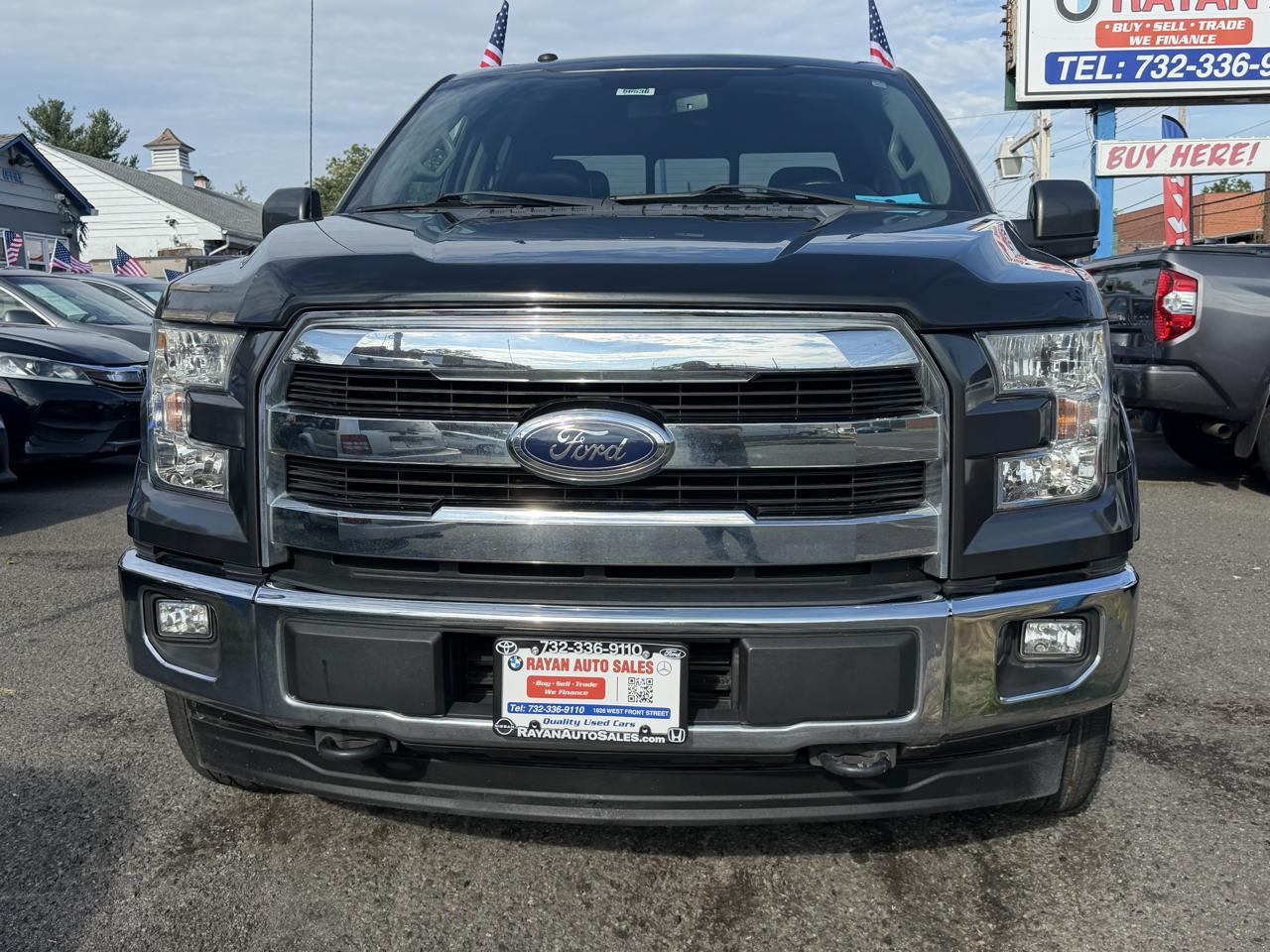 Ford F-150 4WD SuperCrew 145" Lariat 2017