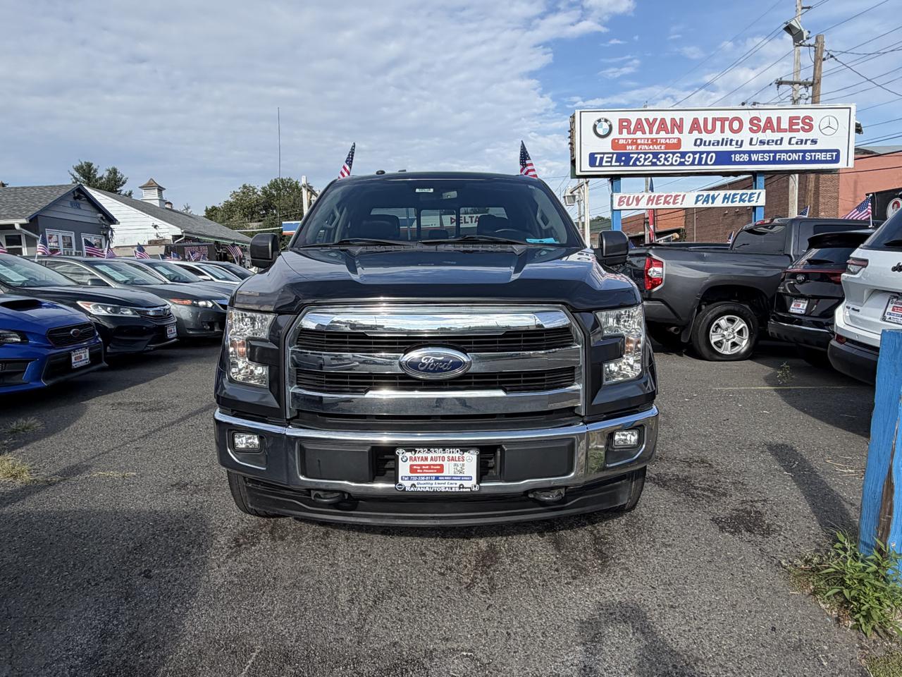 Ford F-150 4WD SuperCrew 145" Lariat 2017